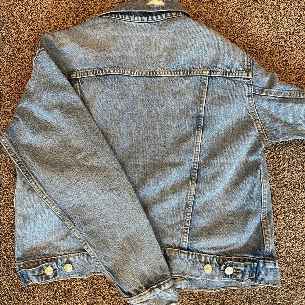 Jean jacket - Picture 2 of 3